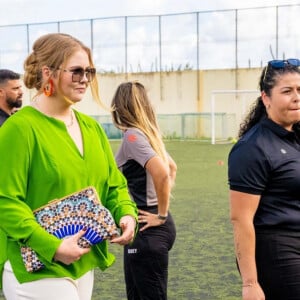 La princesse Catharina-Amalia visite l'académie de football Compleho Deportivo Frans Figaroa à Aruba le 31 janvier 2023. 
