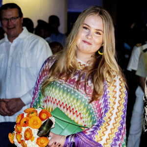 Le roi Willem Alexander des Pays-Bas, la reine Maxima et la princesse Catharina-Amalia des Pays-Bas assistent au festival Bon Bini à Aruba le 31 janvier 2023. 