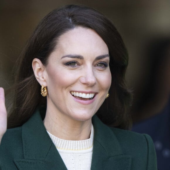 Catherine (Kate) Middleton, princesse de Galles, arrive au complexe de marché Kirkgate sur Vicar Lane à Leeds, West Yorkshire, Royaume Uni, le 31 janvier 2023, où elle rencontre des vendeurs et des membres du public pour le lancement de la campagne Shaping Us qui sensibilise à l'importance unique de la petite enfance. 