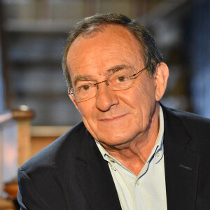 Jean-Pierre Pernaut - Jean-Pierre Pernaut et sa femme Nathalie Marquay lors de l'enregistrement de l'émission "Animaux Stars" le 23 novembre 2021, qui sera diffusée le 5 février 2022 sur la chaine Animaux. © Veeren/Bestimage 