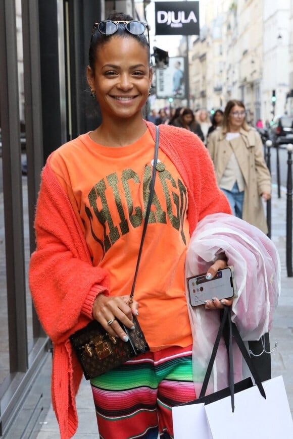 Exclusif - Christina Milian fait du shopping lors de la Fashion Week de Paris (PFW), France, le 30 septembre 2022.