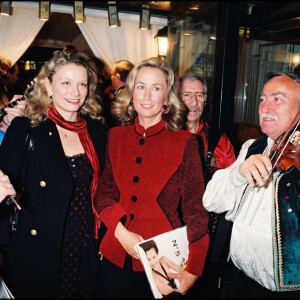Brigitte Fossey et sa fille Marie Adam - Soirée des Molières en 1996