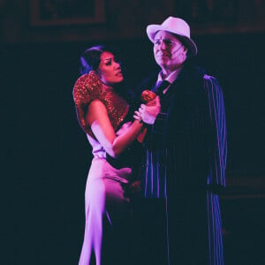 Spectacle "Al Capone", aux Folies Bergère à Paris.