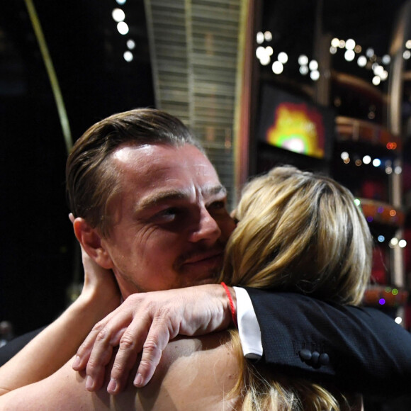 Kate Winslet embrasse Leonardo DiCaprio après la 88ème Cérémonie des Oscars, 28 février 2016. Photo by Robert Deutsch/USA Today Network/DDP USA/ABACAPRESS.COM