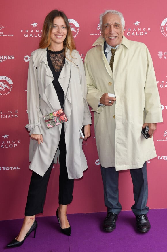 Gérard Darmon avec sa fille Sarah Darmon - 96e Qatar Prix de l'Arc de Triomphe à l'Hippodrome de Chantilly le 1er octobre 2017. © Coadic Guirec/Bestimage