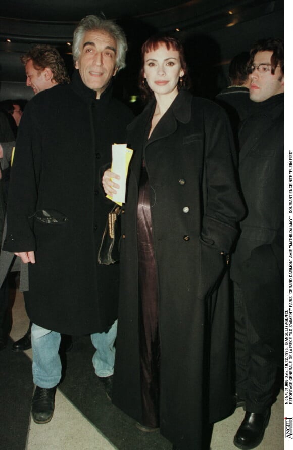 Gérald Darmon et Mathilda May lors de la représentation de la pièce "Ils s'aiment" en 1996.