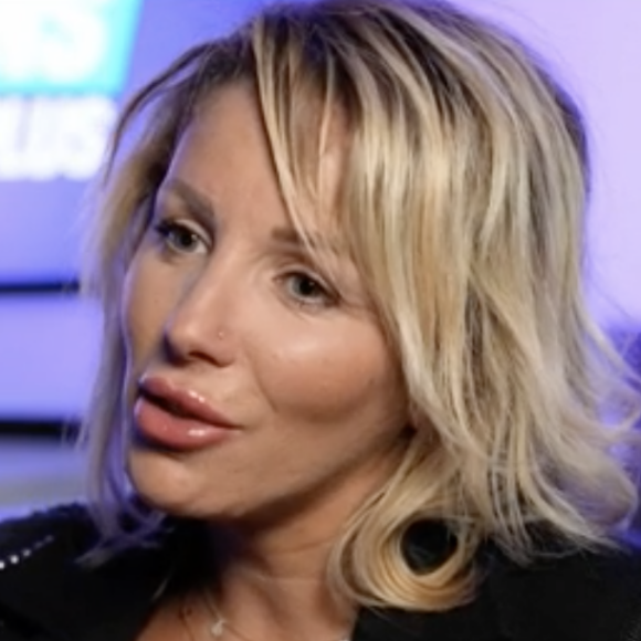 Myriam Abel (Nouvelle Star) sur C8 pour "Les 10 émissions qui nous manquent le plus"