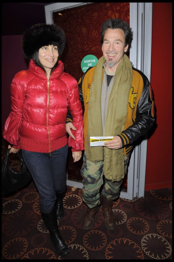 Florent Pagny et sa femme Azucena lors de la première du film Protéger et servir à Paris en 2010
