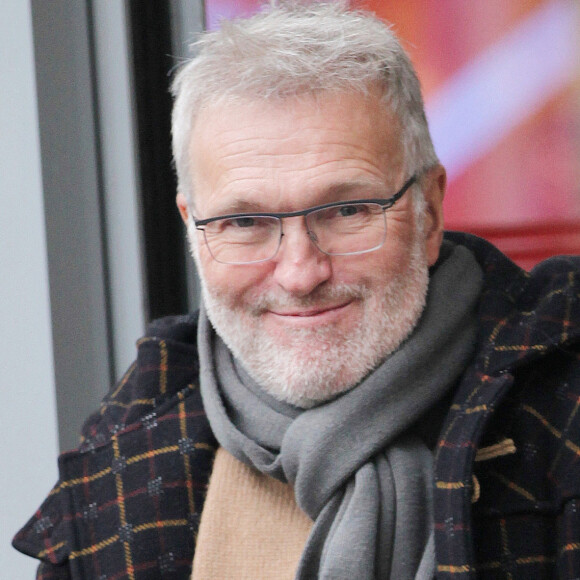 Laurent Ruquier à la sortie de l'émission "Les Grosses Têtes" aux studios RTL à Neuilly-sur-Seine, France, le 21 novembre 2022. © Jonathan Rebboah/Panoramic/Bestimage 