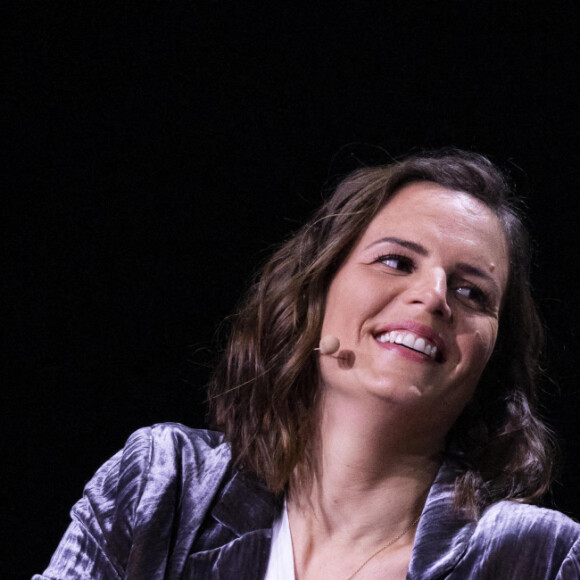 Exclusif - Laure Manaudou et son mari Jérémy Frérot - Enregistrement de l'émission "La Chanson secrète 11" à Paris, diffusée le 24 juin sur TF1. Le 18 janvier 2022 Après le succès des précédentes éditions, " LA CHANSON SECRETE ", présentée par N.Aliagas et produite par DMLS TV, revient sur TF1. 8 artistes ne savent rien de ce qui va se passer pour eux ! Ils ont accepté de jouer le jeu, de se laisser totalement surprendre, émouvoir, parfois même déstabiliser car ils vont découvrir en même temps que les téléspectateurs une surprise : une chanson qui leur est chère revisitée et réinterprétée par un artiste. Des mises en scène spectaculaires au service de l'émotion... Et des émotions fortes pour l'artiste assis dans le fauteuil grâce à la venue sur le plateau de proches et d'invités inattendus. Les téléspectateurs seront aux premières loges pour vivre ces moments d'intimité musicale rare. Dans ce nouveau numéro, un couple rare en télévision, un chef étoilé, un invité piégé venu pour répéter une surprise à un autre guest sans s'attendre à être lui-même invité dans le fauteuil, des participants exceptionnels tels que le frère d'un guest pour la première fois en France... © Cyril Moreau / Bestimage 