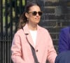 Pippa Middleton se promène avec son fils arthur, ses chiens et une amie à Londres le 15 avril 2019. 