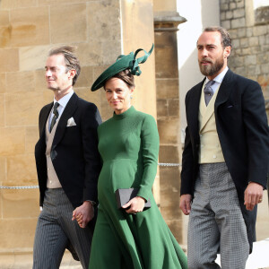 Pippa Middleton, enceinte, son mari James Matthews, son frère James Middleton - Arrivées des invités au mariage de la princesse Eugenie d'York et de Jack Brooksbnak à la chapelle Saint George de Windsor le 12 octobre 2018. 