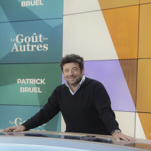 Exclusif - Patrick Bruel - Patrick Bruel est l'invité de V.Benaim sur I24 News dans son nouveau talk show "Le Goût des Autres". Paris, le 18 janvier 2023.  © Jack Tribeca / Bestimage