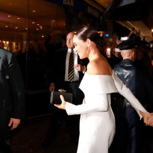 Le prince Harry et Meghan Markle sortent de l'hôtel Hilton à New York le 6 décembre 2022. 