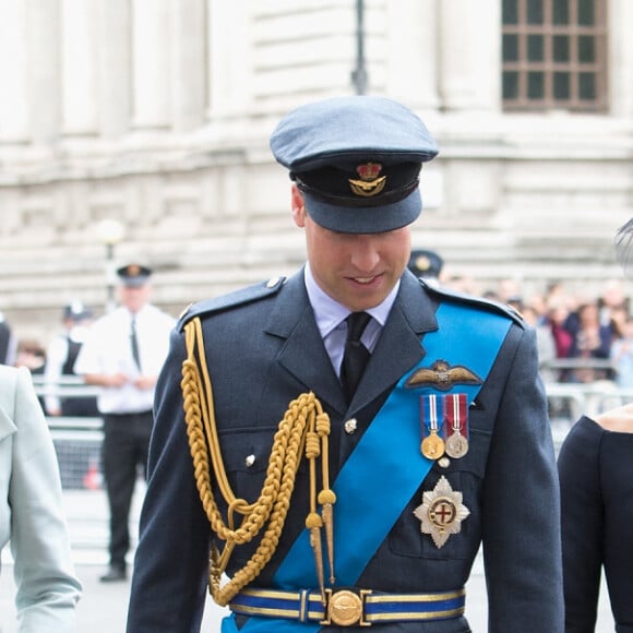 Kate Catherine Middleton, duchesse de Cambridge, le prince William, duc de Cambridge, Meghan Markle, duchesse de Sussex (habillée en Dior Haute Couture par Maria Grazia Chiuri) et le prince Harry, duc de Sussex - Arrivées de la famille royale d'Angleterre à l'abbaye de Westminster pour le centenaire de la RAF à Londres. Le 10 juillet 2018 