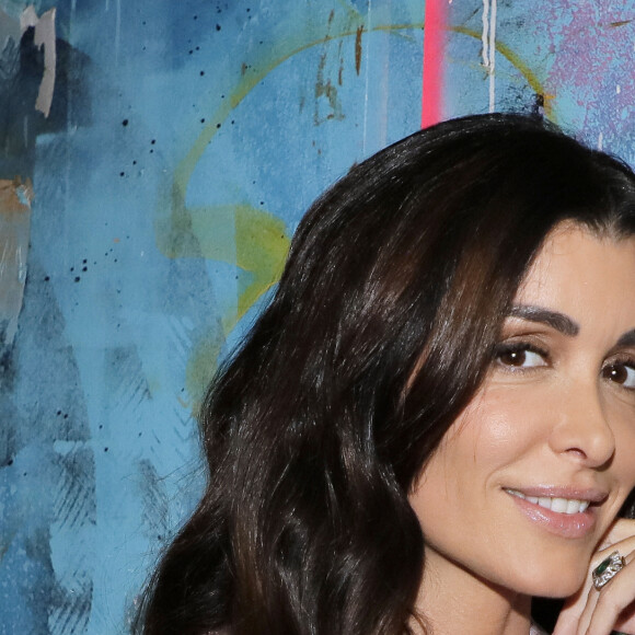 Exclusif - Jenifer Bartoli - Backstage - Enregistrement de l'émission "Les 20 chansons préférées 2022". © Cédric Perrin / Bestimage