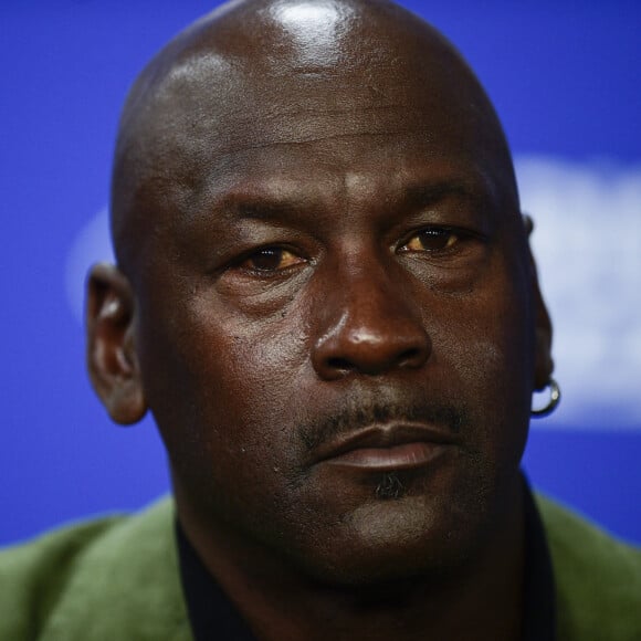 Michael Jordan père d'un enfant illégitime ? Cette sombre affaire qui l'a longtemps poursuivi
Michael Jordan - coproprietaire des Charlotte Hornets - Conférence de presse du match de NBA Game Paris entre les Bucks de Milwaukee et les Charlotte Hornet à l'AccorHotels Arena à Paris. © JB Autissier / Panoramic