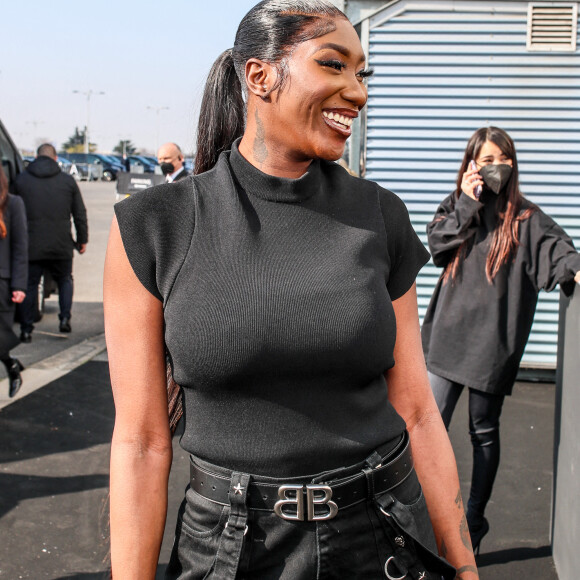 Aya Nakamura au défilé Balenciaga Automne/Hiver 2022/2023 lors de la Fashion Week de Paris au Bourget à Paris, France, le 6 mars 2022. © Da Silva-Perusseau/Bestimage 