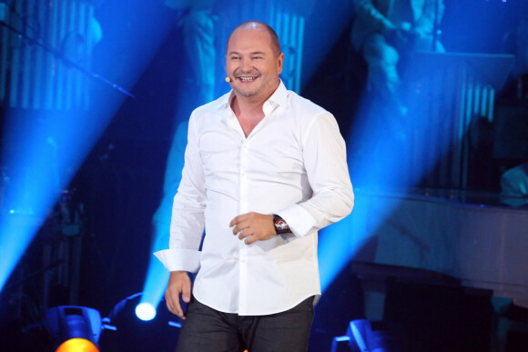 Exclusif - Sébastien Cauet   - Enregistrement de l'émission "Les années bonheur" diffusée le 13 décembre 2014. Le 7 octobre 2014