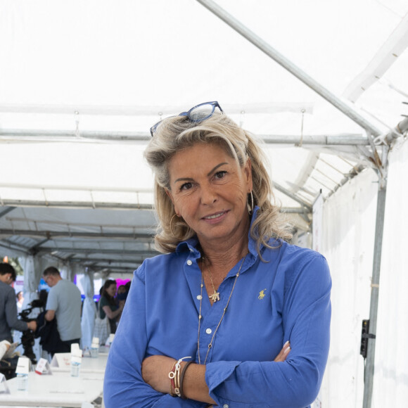 Ceux dont le test était positif se voyaient exclus de la maison pendant un mois.
Exclusif - Caroline Margeridon - Festival des Livres et des Artistes organisé par l'association "Lecture pour Tous" engagée dans la lutte contre l'illettrisme au Mail Branly à Paris le 3 juillet 2022. © Pierre Perusseau / Jack Tribeca / Bestimage