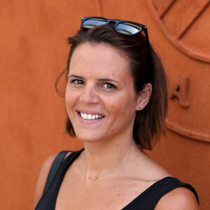 Laure Manaudou - People dans le village lors de la finale du tournoi de tennis de Roland-Garros à Paris, le 7 juin 2015.