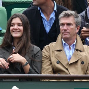 Philippe Caroit et sa fille Blanche - People dans les tribunes lors du Tournoi de Roland-Garros (les Internationaux de France de tennis) à Paris, le 29 mai 2016. © Dominique Jacovides/Bestimage 