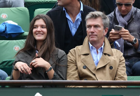 Philippe Caroit et sa fille Blanche - People dans les tribunes lors du Tournoi de Roland-Garros (les Internationaux de France de tennis) à Paris, le 29 mai 2016. © Dominique Jacovides/Bestimage 