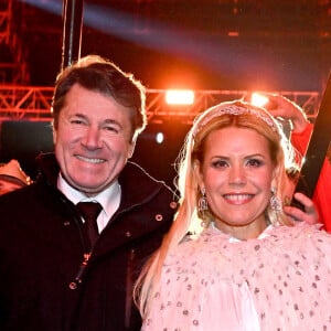 Exclusif - Laura Tenoudji Estrosi avec son mari Christian Estrosi, le maire de Nice, et ses enfants Milan et Bianca, ont participé à un corso carnavalesque du 150eme Carnaval de Nice entourés par des proches et des amis, le 18 février 2023. Laura, qui la veille fetait son anniversaire en amoureux avec son mari, a réuni autour de ses parents et de son jeune frère, des proches et des amis pour une soirée carnavalesque sur la Place Masséna, où tous les convives étaient déguisés. Du James Bond, à Cléopatre, en passant par Superman, ou encore Lucky Luke, Napoléon 1er, Frida Kahlo et même un "Commandant de bord" en mode : " Y a t il un Pilote dans l'Avion ? " que l'on aurait pu avoir plutôt en mode : " Y a t il un Pilote dans la Ville ? ", car c'est le maire de Nice qui avait choisi d'être le pilote de cette soirée. Milan, le fils de 13 ans, que Laura a eu de sa relation passée avec Michael Tapiro, était en Mario Bros et sa soeur Bianca en Mercredi de la Famille Adams, enfant née de son union avec Christian Estrosi, que Laura a épousé en 2016. © Bruno Bebert/Bestimage 