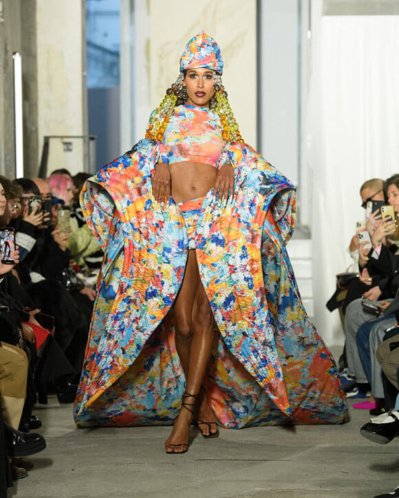Défilé de mode Weinsanto prêt-à-porter automne-hiver 2023-2024 lors de la fashion week à Paris le 27 février 2023. 