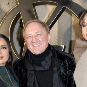 Salma Hayek, François Henri Pinault et sa fille Mathilde Pinault - Photocall du défilé de mode prêt-à-porter automne-hiver 2023/2024 "Saint Laurent" lors de la Fashion Week de Paris. Le 28 février 2023 © Olivier Borde / Bestimage