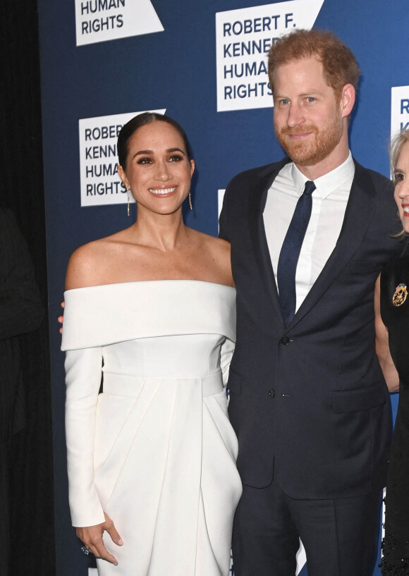 Le prince Harry et Megan Markle au photocall de la soirée de gala "Robert F. Kennedy Human Rights Ripple of Hope 2022" à l'hôtel Hilton de New York City, New York, Etats-Unis, le 6 décembre 2022. 