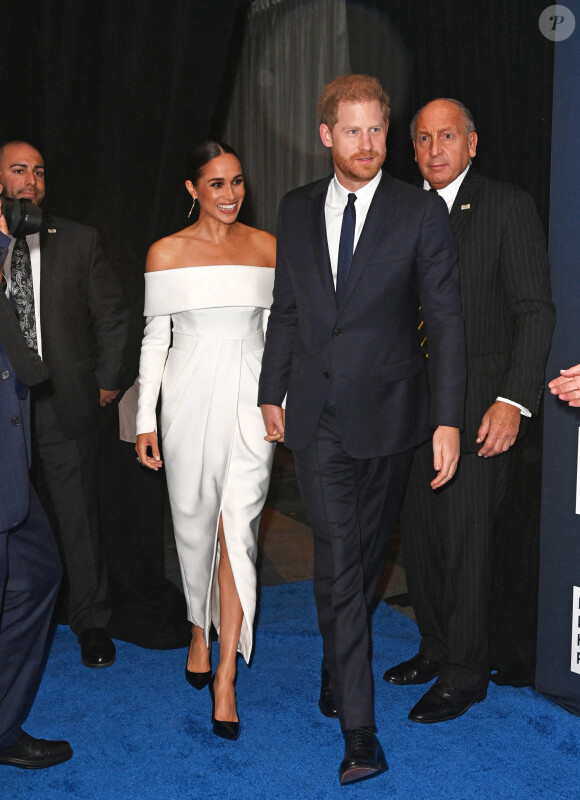 Le prince Harry et Megan Markle au photocall de la soirée de gala "Robert F. Kennedy Human Rights Ripple of Hope 2022" à l'hôtel Hilton de New York City, New York, Etats-Unis, le 6 décembre 2022. 