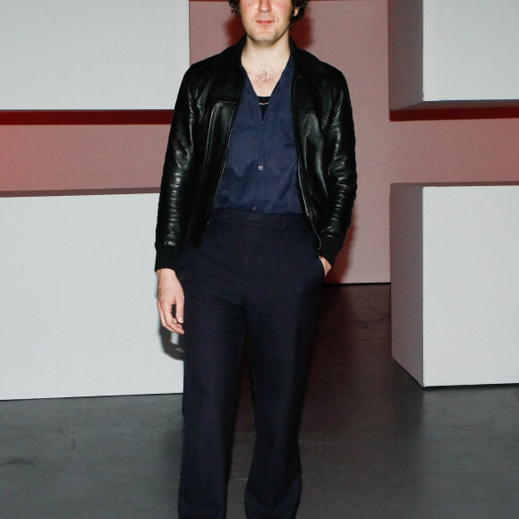 Semi-exclusif - Vincent Lacoste - Front Row au défilé Marcia prêt-à-porter automne-hiver 2023/2024 lors de la Fashion Week de Paris (PFW), au Garage Amelot, à Paris, France, le 1er mars 2023. © Christophe Clovis/Bestimage