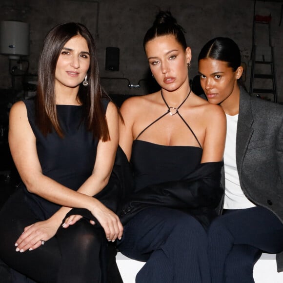 Semi-exclusif - Géraldine Nakache, Adèle Exarchopoulos et Tina Kunakey - Front Row au défilé Marcia prêt-à-porter automne-hiver 2023/2024 lors de la Fashion Week de Paris (PFW), au Garage Amelot, à Paris, France, le 1er mars 2023. © Christophe Clovis/Bestimage