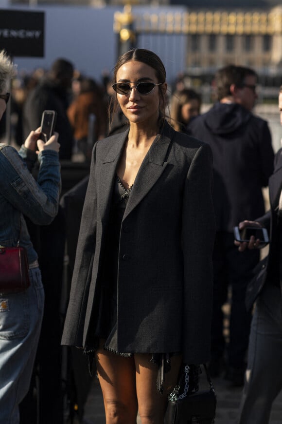 Mia Regan - Défilé Givenchy prêt-à-porter automne-hiver 2023-2024 lors de la Fashion Week de Paris, le 2 mars 2023.