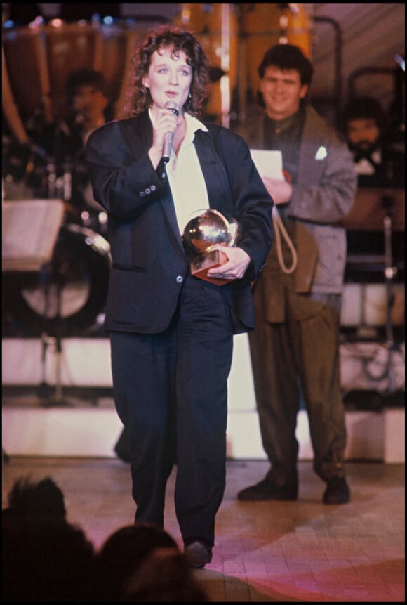 Corine Marienneau a tenu des propos durs à l'encontre du célèbre groupe français
Corine Marienneau du groupe Téléphone lors des Victoires de la musique en 1985