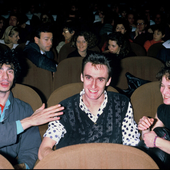 Lors d'une discussion en 1999, "la foire d'empoigne avait commencé entre Aubert et Corine" rapportait le biographe Daniel Ichbiah au Figaro.
Louis Bertignac et Corine Marienneau en 1984