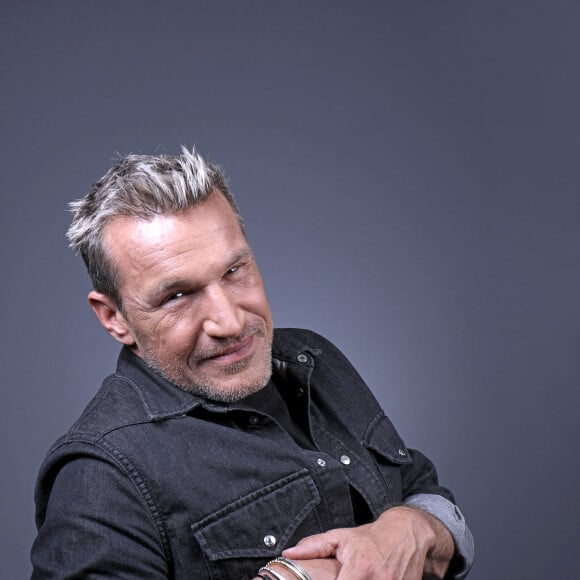 Il avoue que c'est actuellement sa femme qui gère les comptes, afin qu'il ne fasse pas d'achats trop déraisonnés.
Exclusif - Rendez-vous avec Benjamin Castaldi lors de l'enregistrement de l'émission "Chez Jordan", présentée par Jordan de Luxe. Paris, le 11 mai 2022. © Cédric Perrin/Bestimage