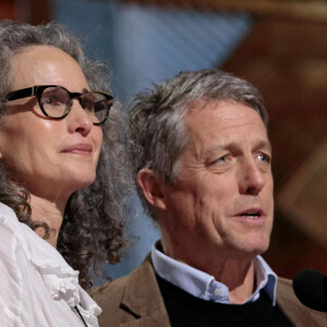 Tous les deux ne s'étaient pas retrouvés en public depuis des années mais se sont montrés très complices.
Andie MacDowell, Hugh Grant - Répétitions de la 95ème édition de la cérémonie des Oscars à Los Angeles au Dolby Theater le 11 mars 2023. 