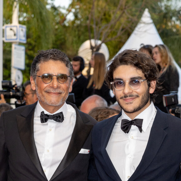 Pascal Elbé et son fils Léo - Montée des marches du film " Mascarade " lors du 75ème Festival International du Film de Cannes. Le 27 mai 2022 © Olivier Borde / Bestimage 