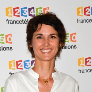 Églantine Éméyé lors du photocall de la présentation de la nouvelle dynamique 2017-2018 de France Télévisions. Paris, le 5 juillet 2017. © Guirec Coadic/Bestimage