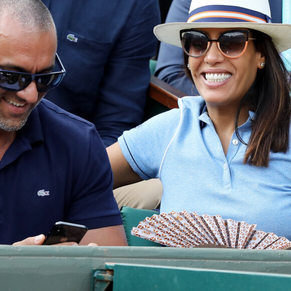 Amel Bent et son mari Patrick Antonelli dans les tribunes des internationaux de tennis de Roland Garros à Paris, France, le 3 juin 2018. © Dominique Jacovides - Cyril Moreau/Bestimage 