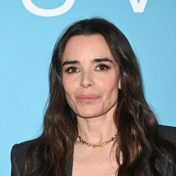 "Je n'ai jamais eu l'impression qu'on se cachait", explique-t-elle à propos de son couple très discret.
Elodie Bouchez lors de l'avant-première du film Je verrai toujours vos visages au cinéma UGC Normandie à Paris le 14 mars 2023. © Coadic Guirec / Bestimage