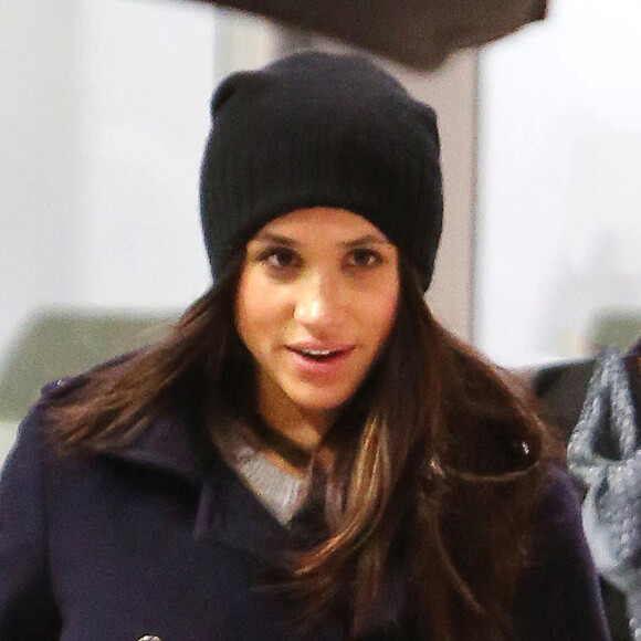 Exclusif - Meghan Markle arrive à Toronto après avoir passé le weekend à Londres avec le prince Harry, le 18 décembre 2016.