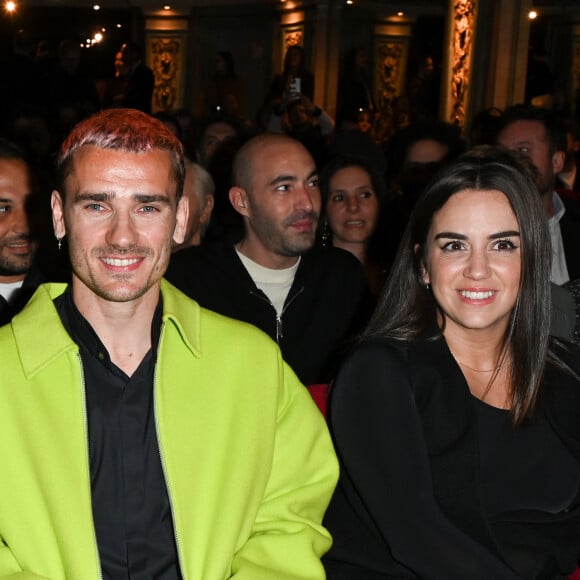 Antoine Griezmann et Erika  Choperena, leur mariage en toute discrétion
Antoine Griezmann et sa femme Erika Choperena - Inauguration de la statue de cire de "Antoine Griezmann" au musée Grévin à Paris. © Coadic Guirec/Bestimage