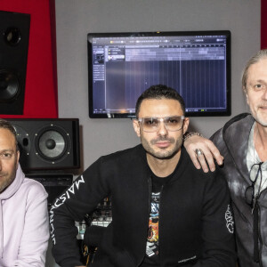 Exclusif - Nico Loconte, Grégory Bakian, Emmanuel Petit - Séance studio pour le nouvel album de G. Bakian, en présence de son producteur l'ancien footballeur E. Petit à Paris le 15 Novembre 2021 - © Jack Tribeca / Bestimage