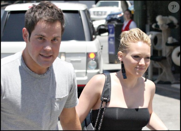 Hilary Duff et Mike Comrie en juin 2008