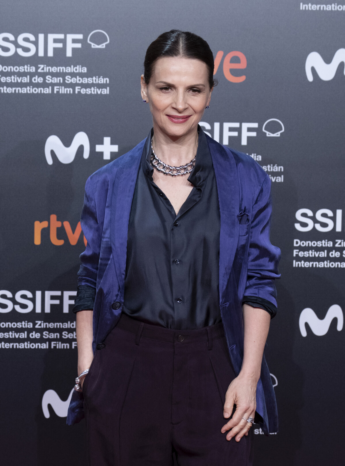 Photo Juliette Binoche Arrivées à La Première Du Film Le Lycéen Lors Du 70ème Festival 2745