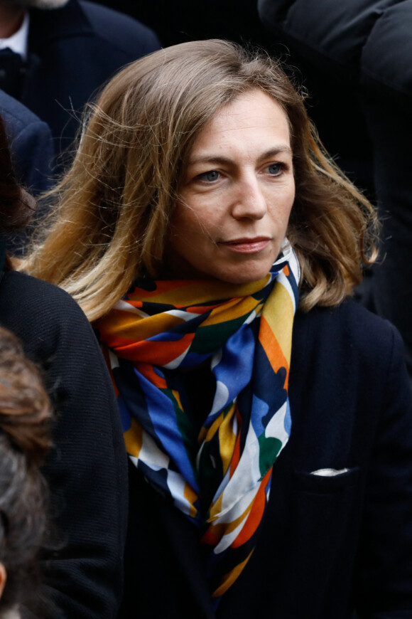 Tout comme sa femme de fiction Amélie Etasse
Amélie Etasse - Obsèques de Marion Game en l'église Saint Roch à Paris le 31 mars 2023. 