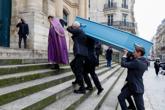 Un moment émouvant
Illustration cercueil - Obsèques de Marion Game en l'église Saint Roch à Paris le 31 mars 2023. 